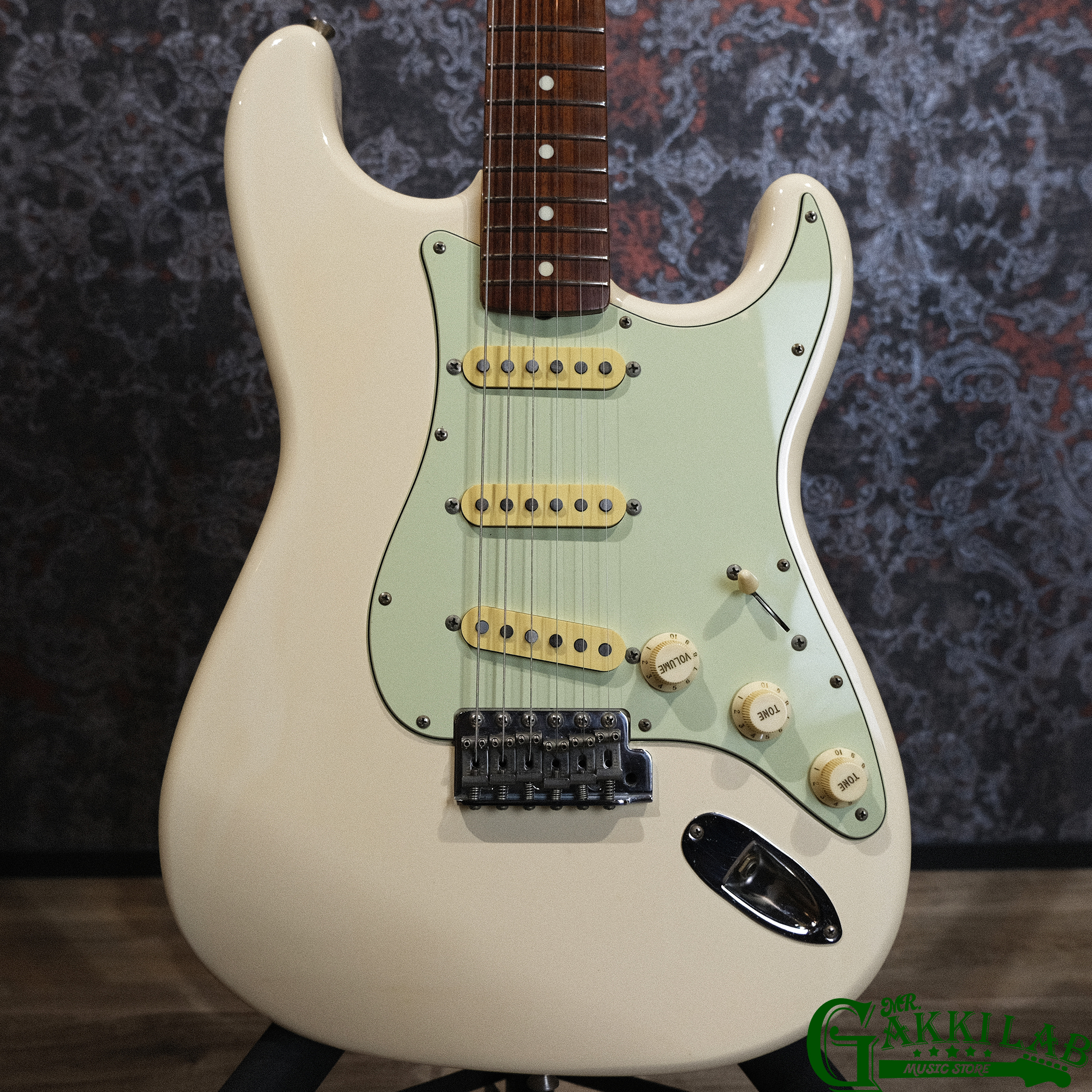 Fender Japan ST62-65AS VWH / 40th Anniversary FotoFlame ST | 札幌 ...