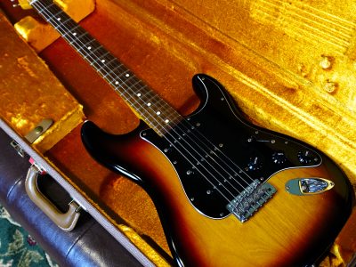 Fender American Vintage 62 Stratocaster Thin Lacquer 3CS