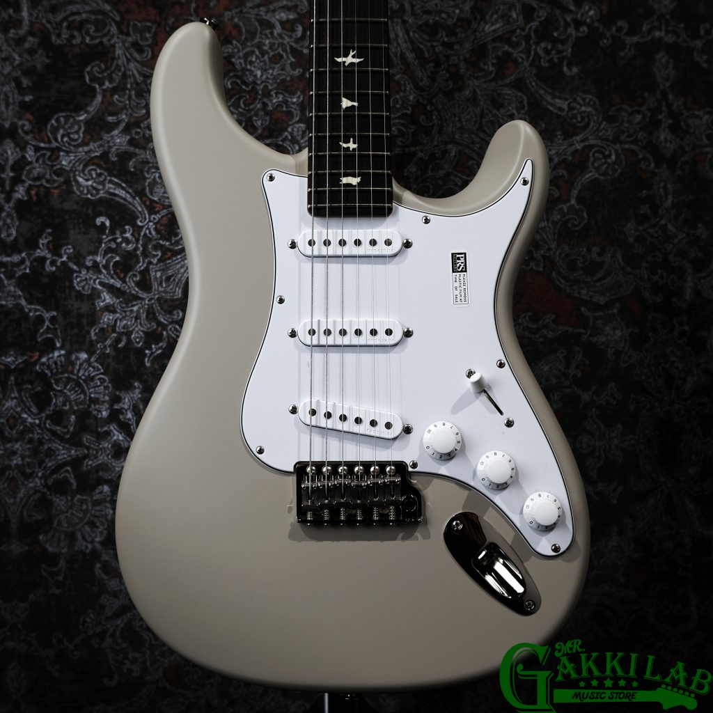 Silver Skyメイプル ラッカー ストラップ付 Silver Sky (John Mayer Signature) | ギターショップ GOLDSTAR