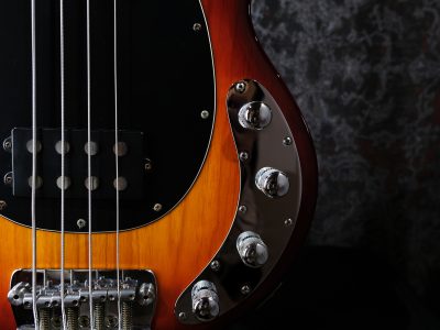 MUSIC MAN Stingray 4 Honey Burst / Matching Headstock 2001