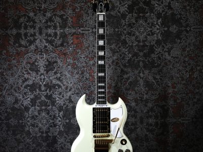 Epiphone Inspired by Gibson Custom Shop Les Paul SG Custom with Maestro Vibrola