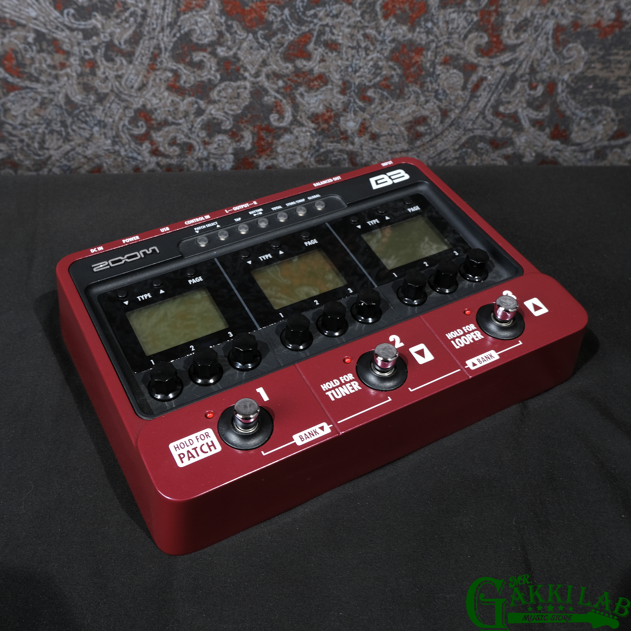 ZOOM B3 / Bass Effects & Amp Simulator | 札幌の楽器屋さん