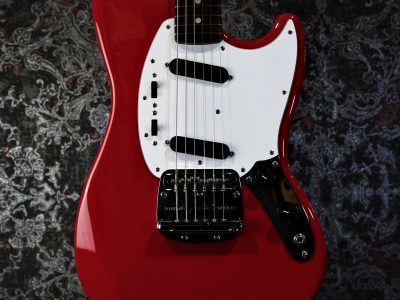 Fender Japan MG69 / MH RED