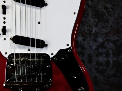 Fender Japan MG69 / MH RED