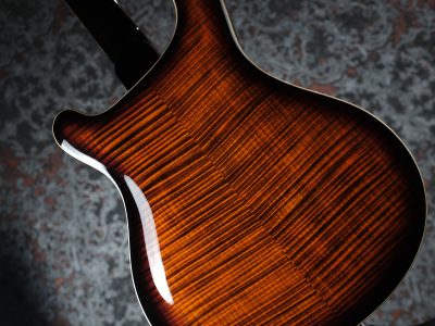 PRS 2025 SE Hollowbody II Piezo Orange Tiger Smokeburst