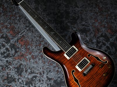 PRS 2025 SE Hollowbody II Piezo Orange Tiger Smokeburst