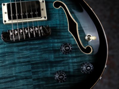 PRS 2025 SE Hollowbody II Piezo Peacock Blue