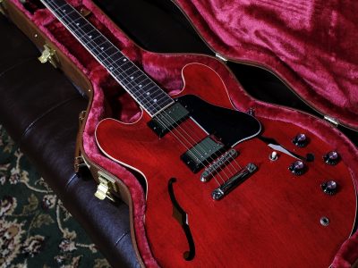 Gibson ES-335/ Sixties Cherry