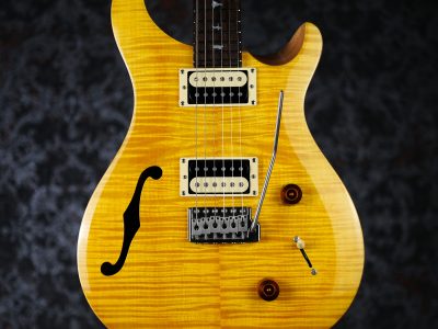 PRS 2020 SE Custom 22 Semi-Hollow Santana Yellow