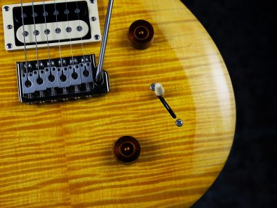 PRS 2020 SE Custom 22 Semi-Hollow Santana Yellow