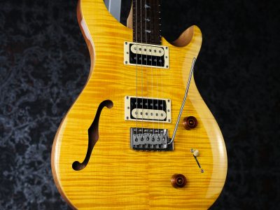 PRS 2020 SE Custom 22 Semi-Hollow Santana Yellow