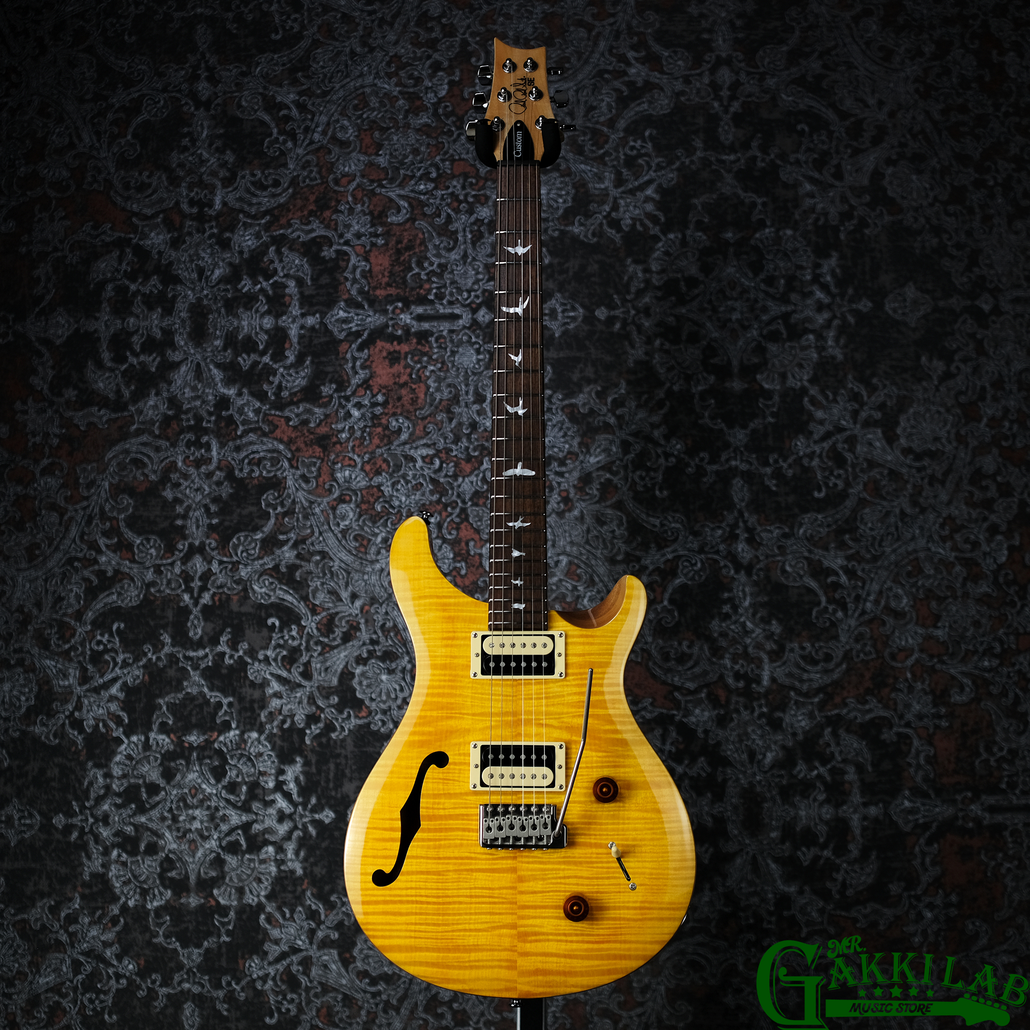 PRS 2020 SE Custom 22 Semi-Hollow Santana Yellow