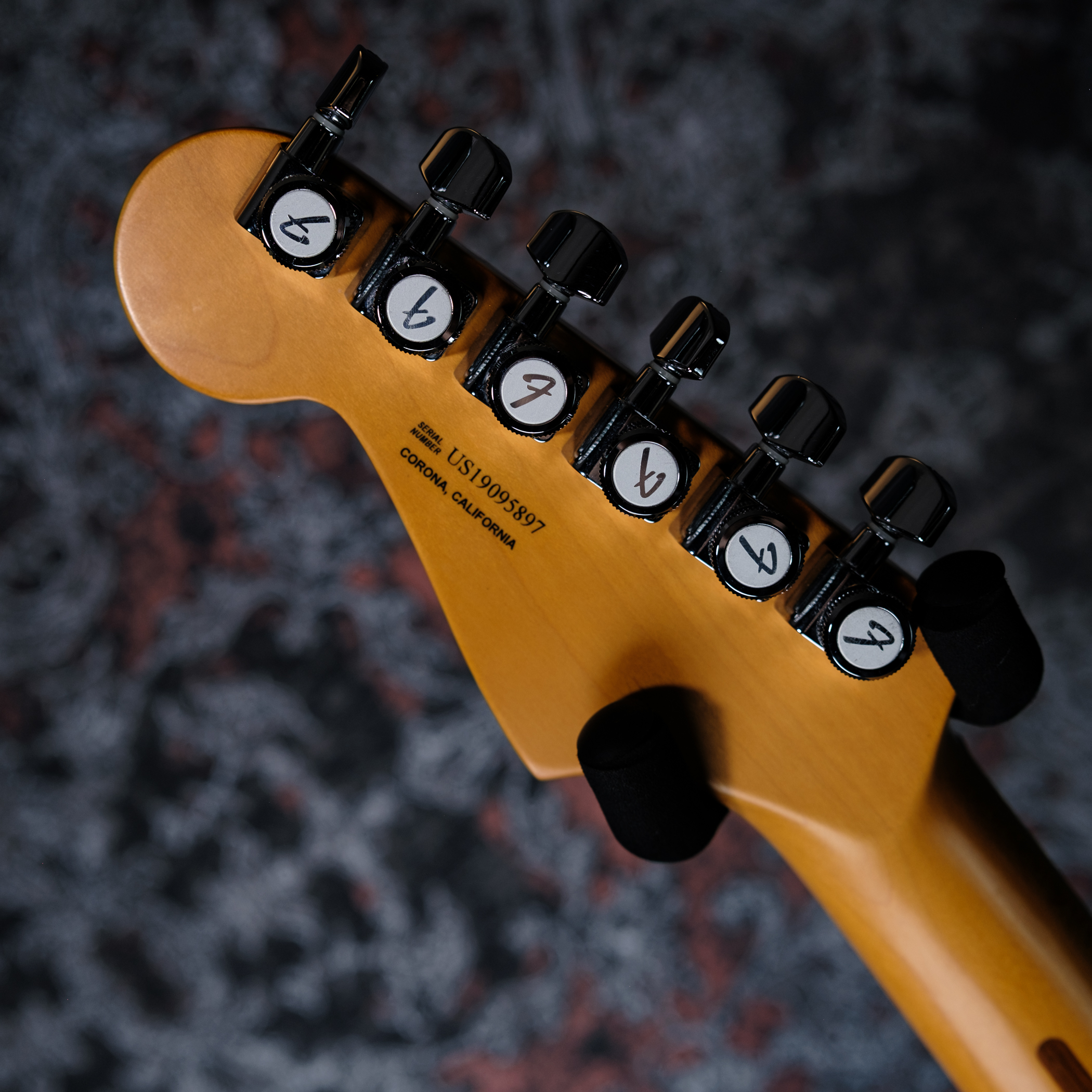 Fender American Ultra Stratocaster HSS Rosewood Fingerboard Cobra Blue