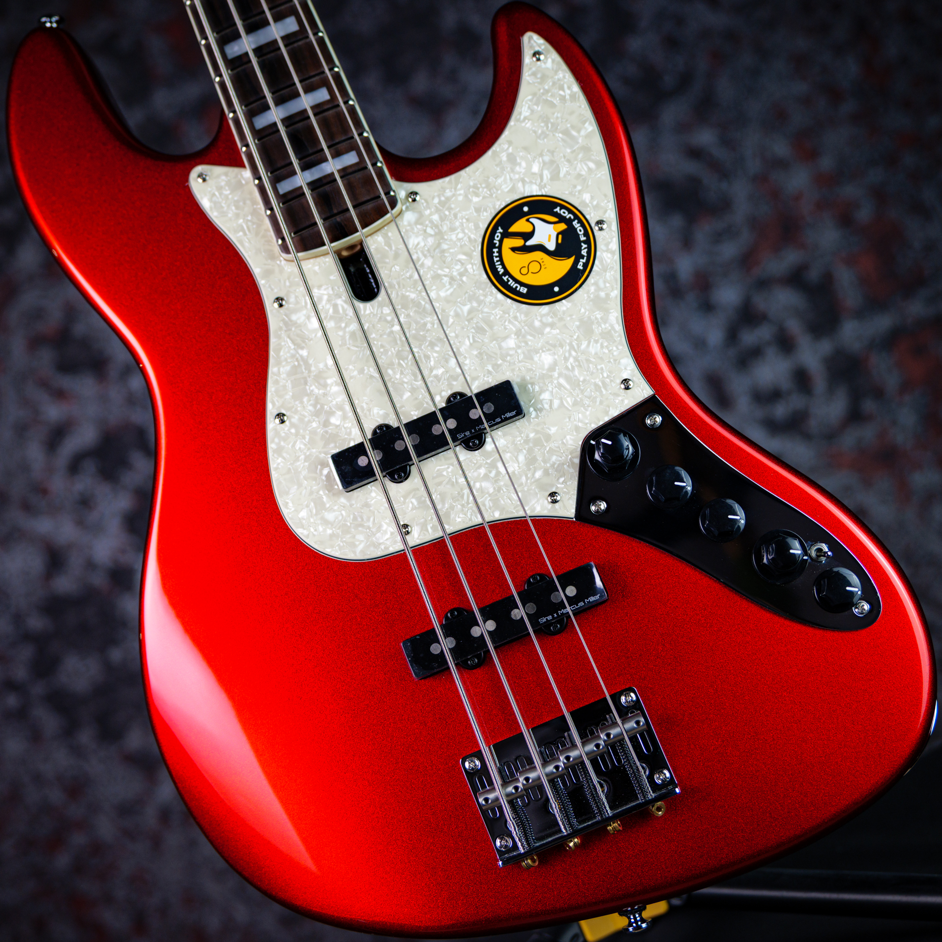 Sire V7 Alder 4st Bright Metallic Red / 2nd Generation