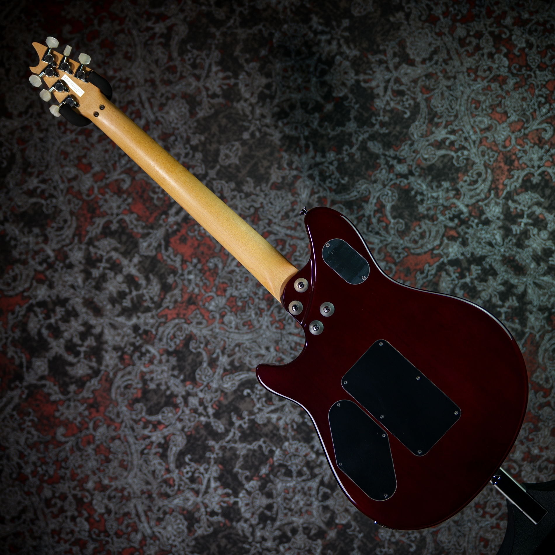 EVH Wolfgang USA Quilted Maple Top / Tobacco Sunburst