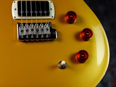 PRS 2025 SE DGT Gold Top / Moon Inlays