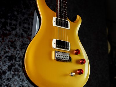 PRS 2025 SE DGT Gold Top / Moon Inlays