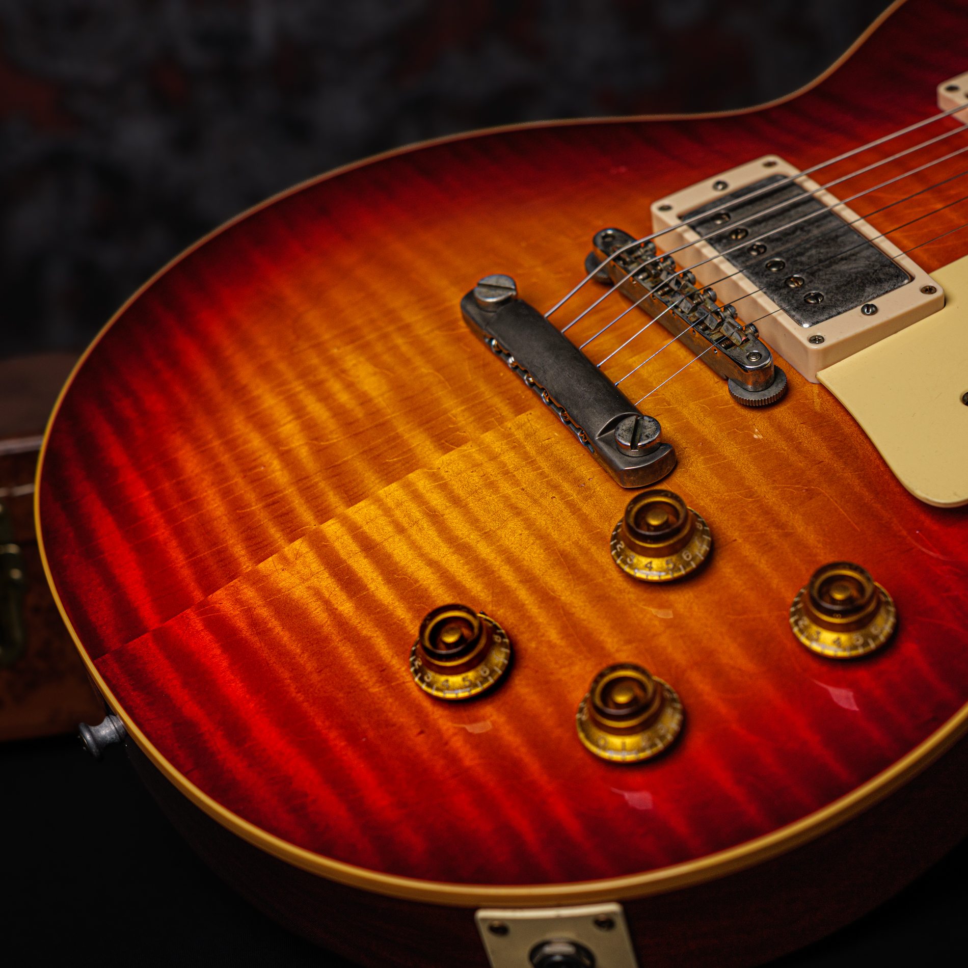 Gibson Custom Shop Murphy Lab 1959 Les Paul Standard Factory Burst Ultra Light Aged