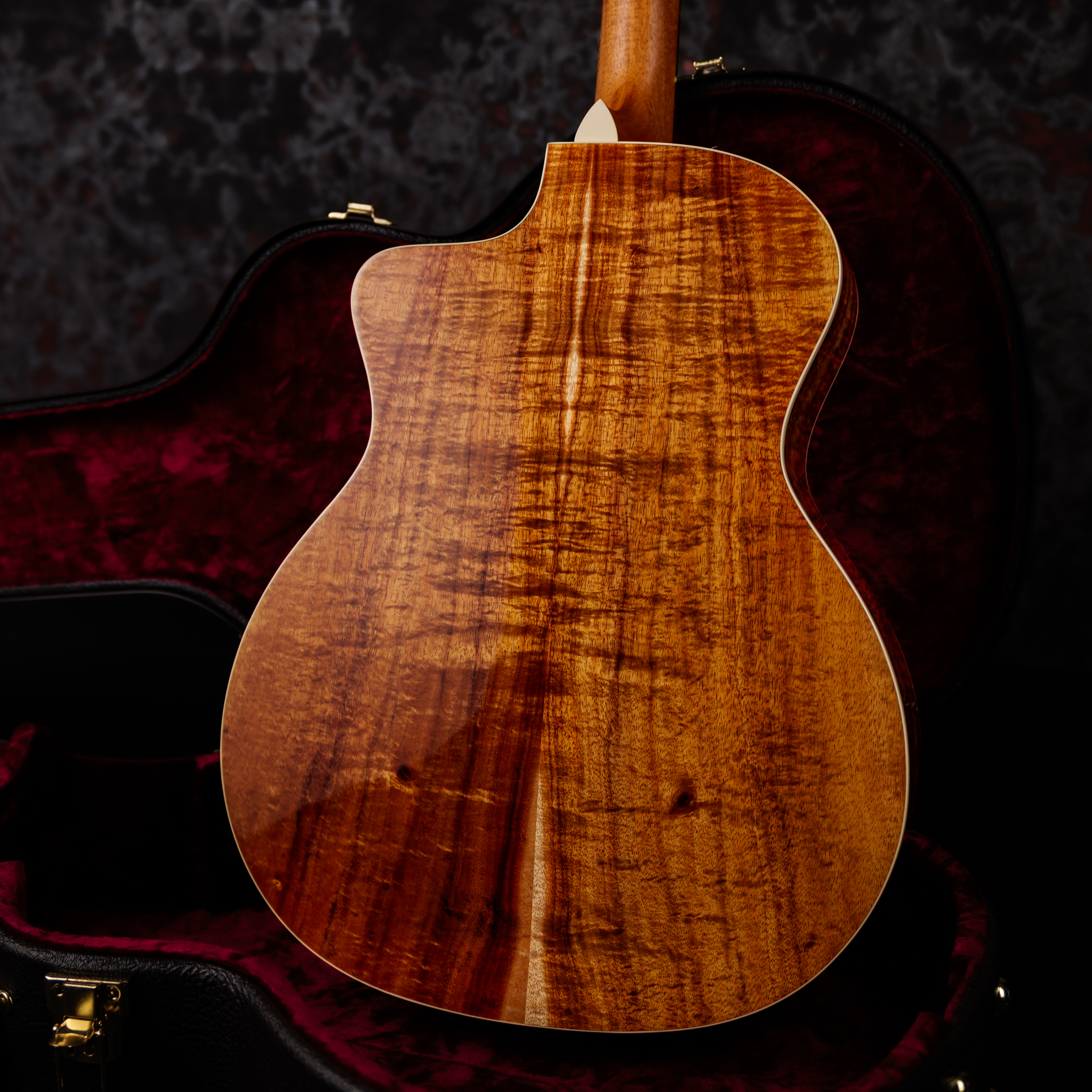 Taylor 214ce-K DLX